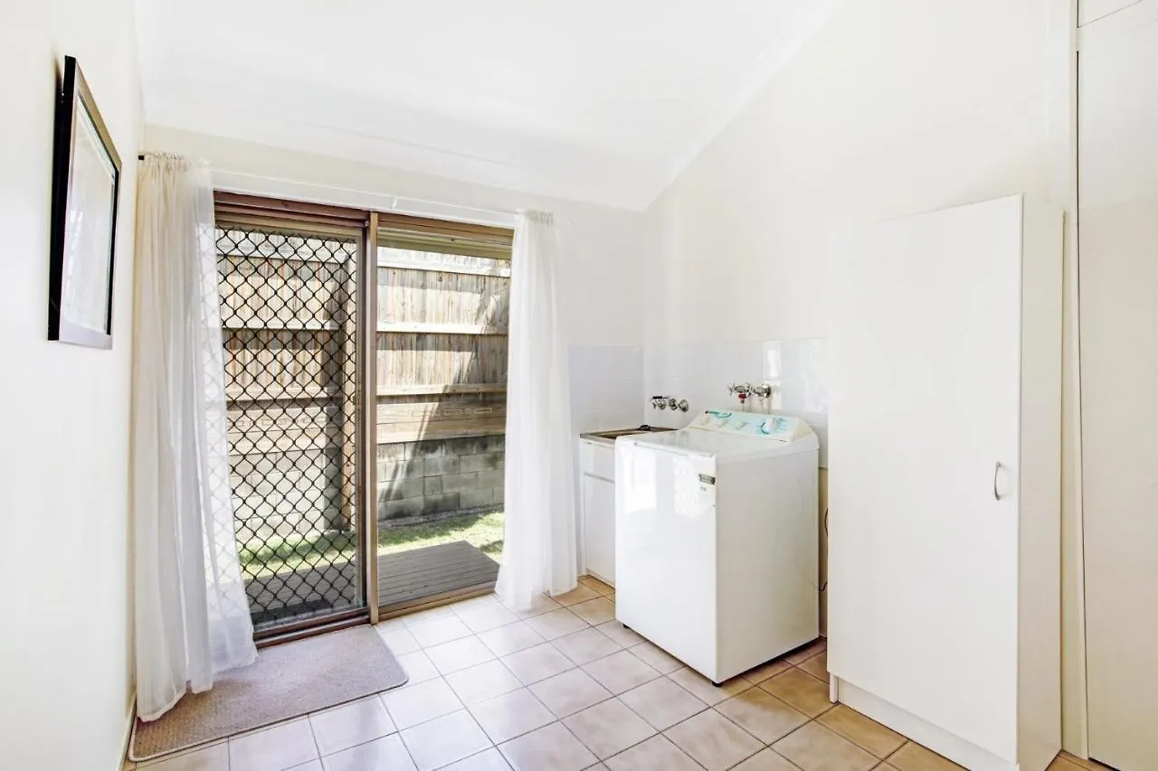 40 Rumbalara Avenue 彩虹海滩